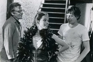 JACQUES PERRIN  GERALDINE CHAPLIN L'ADOPTION   1979 VINTAGE PHOTO ORIGINAL - Imagen 1 de 2