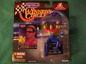 NASCAR STARTAUFSTELLUNG WINNER'S CIRCLE 1999 SERIE 1 JEFF GORDON DUPONT #24 - Bild 1 von 2