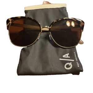 VTG Quay Sunglasses Evasive Tortoise Gold 100% UV w Orig Black Logo Sleeve READ - Picture 1 of 18