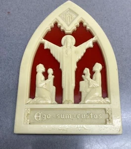 Vintage Hard Plastic Jesus Catholic Plaque Wall Hanging - Picture 1 of 12