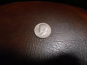 1976 50C Clad Kennedy Half Dollar - Picture 1 of 3