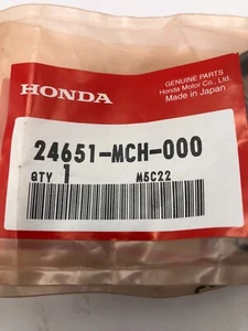 New OEM Honda 2002-2018 Shadow VT VTX Shift Return Spring 24651-MCH-000 - Bild 1 von 2