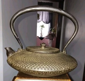 Japanese antique vintage Nambu Iwachu cast iron Kyusu small teapot Signed Japan - Picture 1 of 17