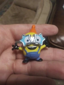 despicable me 4 mini minion mystery party dave lose - Bild 1 von 2
