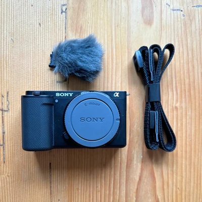 Sony ZV-E10 Vlogging-Kamera – wie neu, nur 1x benutzt - Bild 1 von 4
