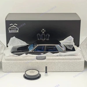 1/18 Toyota Crown MS122 Seventh Generation Black / Blue Interior Diecast Model - Picture 1 of 14