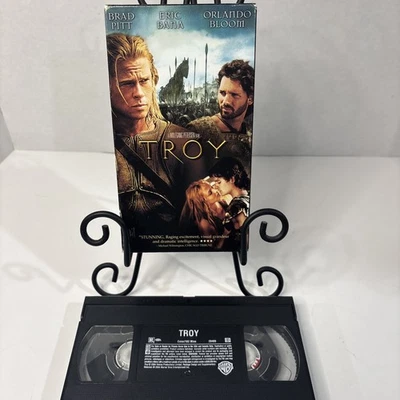 Troy (VHS, 2004) Brad Pitt, Orlando Bloom, Eric Bana - Image 1 of 2