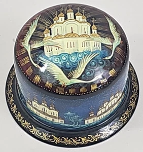 Vintage Russian Palekh Lacquer Box Hand-Painted ~ Houses ~ Castle ~ Birds - Picture 1 of 16