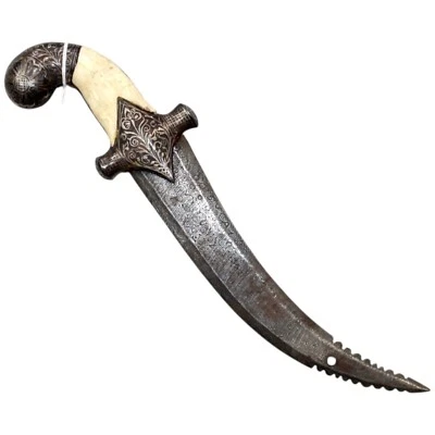 Dagger Knife Silver Koftgiri Work Damascus Steel Blade Natural Chip Handle G035 - Image 1 of 4