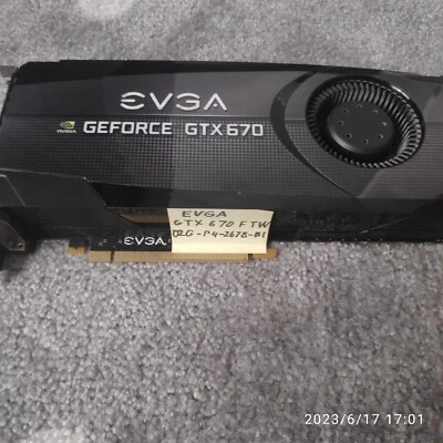 EVGA GeForce GTX 670 FTW 02G-P4-2678-KR Foto 1 de 2