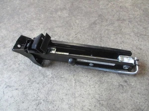 Wagenheber VW Tiguan 5N Werkzeug Bordwerkzeug 5N0011031 - Bild 1 von 7