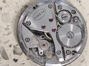 Movimiento DOXA Cal 11 1/2 380/fef 380 No funciona Usado - Imagen 1 de 5