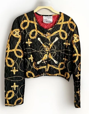 Винтаж Дизайнерский Moschino дешевый и шикарный черный/золотой "Faucets" куртка б/у в отличном состоянии! Размер 10 РЕДКАЯ!! - Изображение 1 из 4