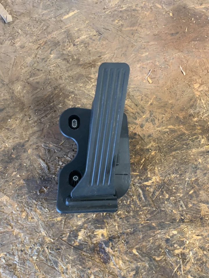 MAZDA CX-5 GAS PEDAL ACCELERATOR THROTTLE SENSOR OEM 2013 - 2022 - Image 1 of 4