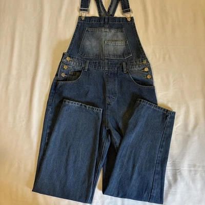 Macacão feminino azul tamanho M X 27” costura interna - Imagem 1 de 4