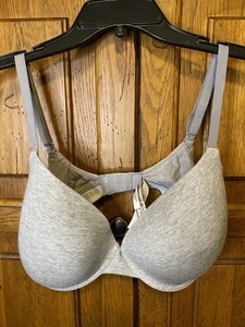 Victoria’s Secret Camiseta Ligeramente Forrada Demi Sujetador Gris Talla 36DDD - Imagen 1 de 8