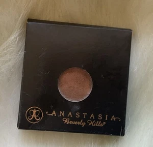 ANASTASIA BEVERLY HILLS EYE SHADOW 0.06 OZ WINE ANASTASIA BEVERLY HILLS/EYE S... - Picture 1 of 1