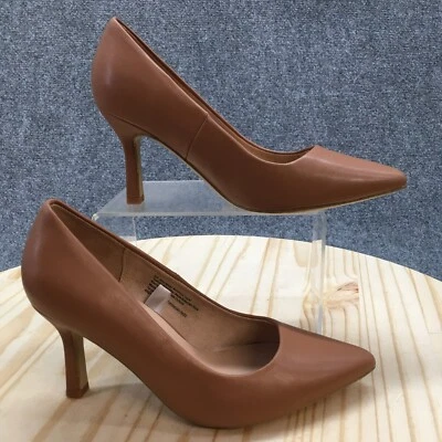 A New Day Shoes Womens 6 W Slip On Pumps Brown Faux Leather Pointed Toe Heels - Image 1 of 4