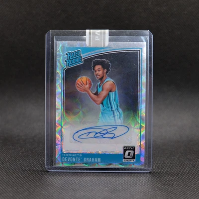 2018-19 Devonte' Graham Rated Rookie Scope Prizm Autograph /10 - Image 1 of 2