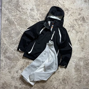 Nike Acg Damen Skijacke mit nativem Softshell-Futter Outdoor Gorpcore Style - Bild 1 von 9