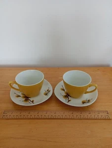 Midwinter Cups & Saucers Pair Pussywillow Pattern Yellow & White - Picture 1 of 9