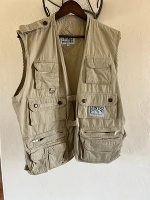 HUNTER  THE GREAT WESTERN STYLE DESIGN OF USA UTILITY/FISHING VEST, Sz 38 US MED - Image 1 of 4