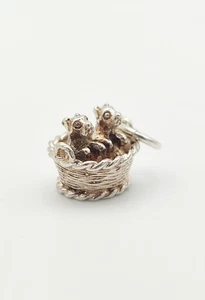 Vintage 925 Sterling Silber Welpen im Korb Charm Anhänger  - Bild 1 von 3