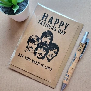 Divertida tarjeta del Día del Padre de los Beatles - Rock Band regalo papá - Todo lo que necesitas es amor - Imagen 1 de 3