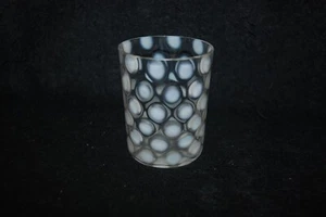 BEAUTIFUL VICTORIAN WHITE OPALESCENT COINSPOT GLASS TUMBLER 1890'S - Picture 1 of 3