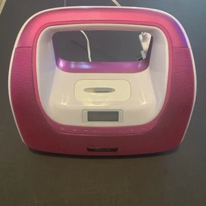 Mini Move Portable Boombox/FM Radio Memorex Pink Apple iPod Boombox - Picture 1 of 3