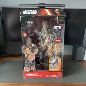 NEU UND VERPACKT Star Wars 17" Chewbacca - Anomatronic interaktive Figur Disney - Bild 1 von 11