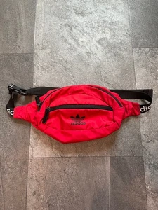 Vintage Adidas Red Padded Fanny Pack - Picture 1 of 6