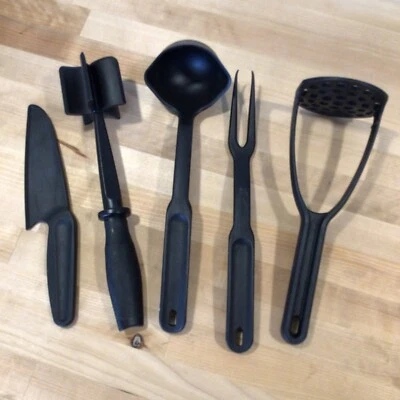 Pampered Chef Black Nylon Mix Chop Masher Fork Ladle Knife Lot Of 5 - Image 1 of 4