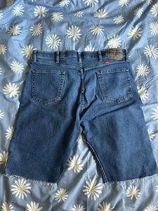 Pantaloncini jeans Wrangler uomo taglia 38 blu denim taglio W38 fondo estivo - Foto 1 di 5