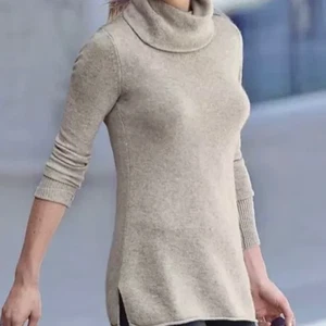 Athleta Surrey  100% Cashmere Sweater Oatmeal Heather XS NEW - Picture 1 of 2