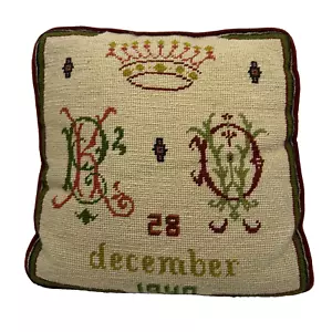 Almohada de punta de aguja hecha a mano vintage respaldo de terciopelo 28 de diciembre de 1949 corona - Imagen 1 de 9