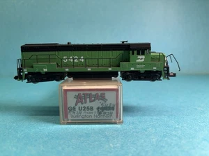 N Scale Atlas Burlington Northern GE U25B #5424 Diesel Locomotive For Repair - Picture 1 of 8