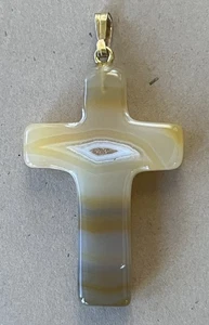 Colgante Cruz Piedra 1 1/2" Tallado a Mano Ágata Tostada/Dorada - Imagen 1 de 3
