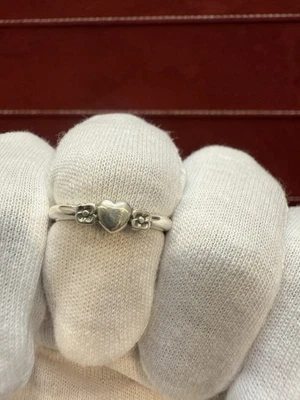 Anillo de Colección James Avery Raro Retirado Corazón y Flor Banda Talla 7 Foto 1 de 4