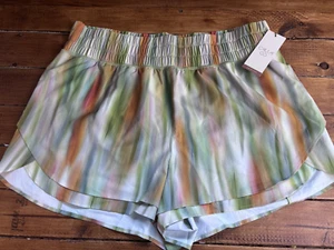 Calia Shorts Women's 1X Multicolor Filtered Flora High Rise Step Up Relaxed NEW - Picture 1 of 8