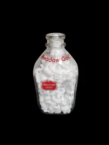 MEADOW GOLD Dairy Milk Clear Glass Half Gallon Rectangular Bottle Red Graphics - Picture 1 of 3