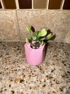 Mattel Barbie 2021 Dreamhouse REPLACEMENT PART  Plant and holder 2 1/2 # L21 - Picture 1 of 5