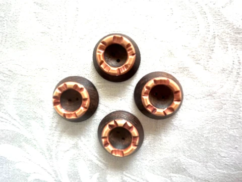 4 Antique Wood Buttons Cover