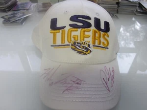 CAPPELLO DA BASEBALL FIRMATO LSU TIGERS 2023 TOMMY WHITE TREY MORGAN III PAUL SKENES 🏆 - Foto 1 di 5