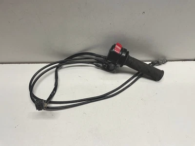 Interruptor derecho y empuñadura del acelerador Suzuki GSXR 600 750 2006 - 2007 K6 K7 Foto 1 de 4