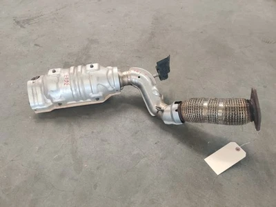 17-21 SISTEMA DE ESCAPE ESPORTIVO NISSAN ROGUE TUBO DE ESCAPE DIANTEIRO DOWNPIPE DOWNPIPE, FABRICANTE DE EQUIPAMENTO ORIGINAL LOTE 3617 - Imagem 1 de 4