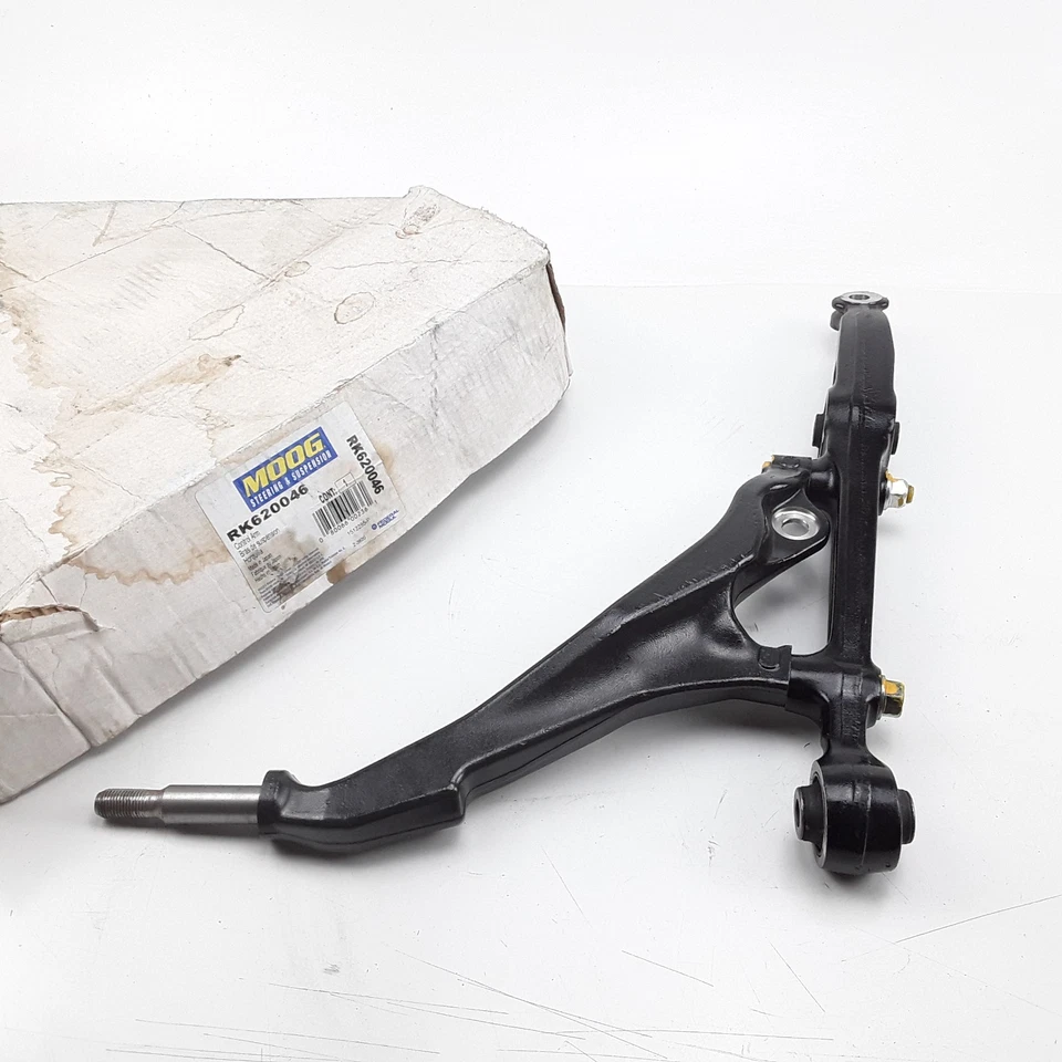 Braço de controle de suspensão dianteiro direito MOOG RK620046 compatível com Acura Integra (1994-2001) - Imagem 1 de 4