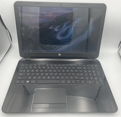 "Laptop HP 15-g012dx 15,6"" - Restaurada, funciona muy bien, incluye cargador - Leer" Foto 1 de 4