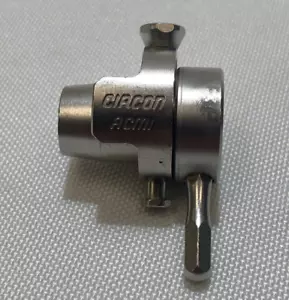 Adaptador cisto-resectoscopio Circon ACMI CRA urología ginecólogo - Imagen 1 de 6