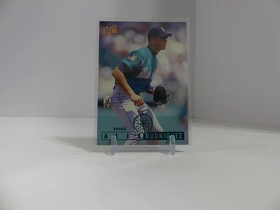 1995 Fleer Ultra #331 Alex Rodriguez - Image 1 of 2
